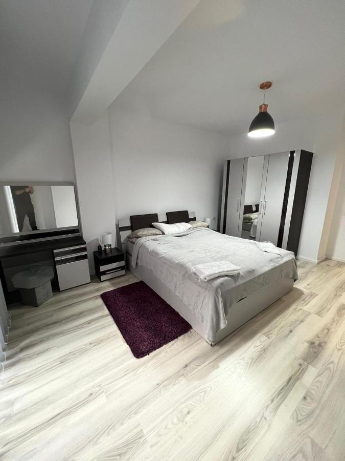 Chic Apartament Complex Inamstro Iasi Eksteriør bilde